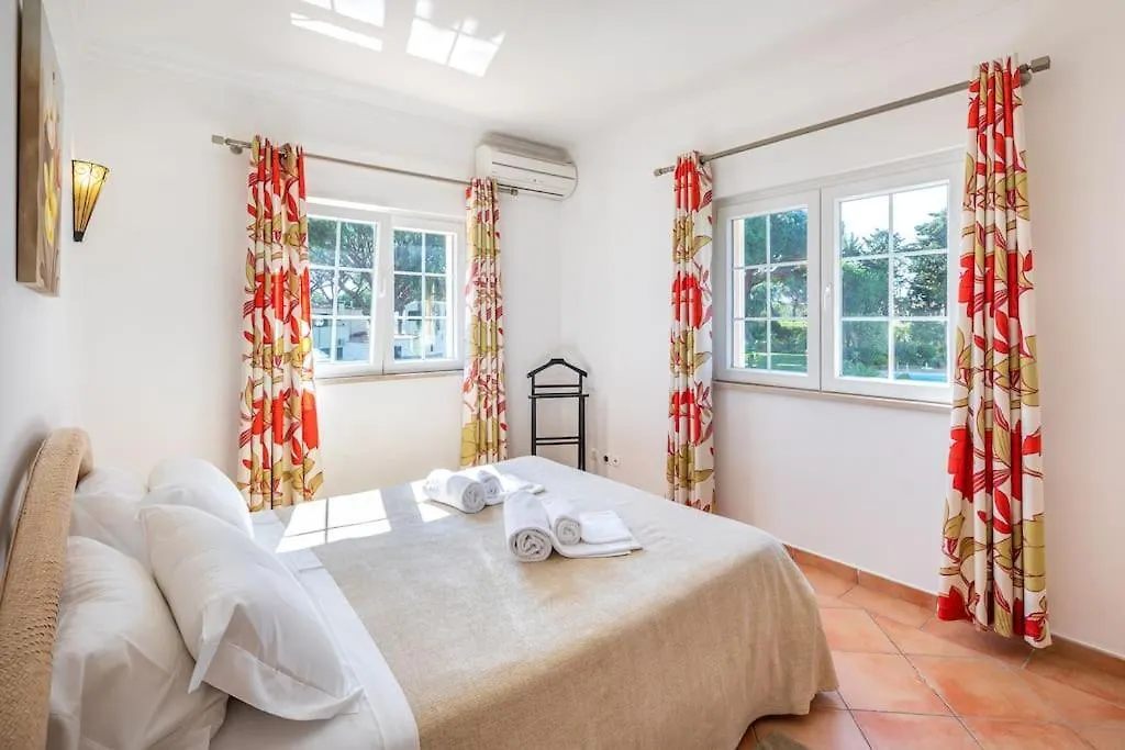 4 Bedrooom Private Villa Ribeiro I Pool, Bbq, Ac, Wifi, Beach Albufeira